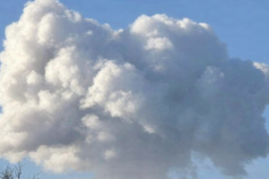 Потужний вибух у Запоріжжі: повідомляють про удар ракетою Х-22 (ФОТО)