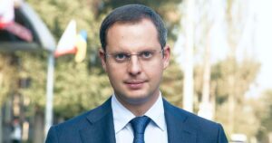 МВС оголосило в розшук Ростислава Шурму у справі про фінансові махінації: подробиці