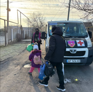 Евакуація із зони обстрілів: жителів Запорізького району забезпечать супроводом до безпечних місць