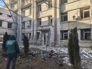 Госэкоинспекция задокументировала экологические последствия обстрелов Запорожья (ФОТО)