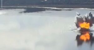 У Запоріжжі сьогодні шахед поцілив посеред річки Дніпро (ВІДЕО)