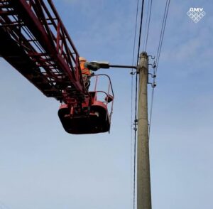 Чому в Запоріжжі ліхтарі вмикають навіть удень