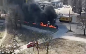 В Запорожье после взрыва загорелся грузовик (ВИДЕО)