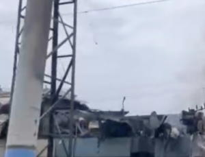 Росіяни вдарили по поїзду в Запоріжжі 22 квітня (ВІДЕО)