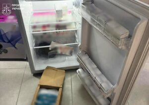 Ліки “з-під поли”: у Запоріжжі продавали нелегальні препарати для онкохворих (ФОТО)