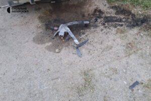 В Запорожье продолжается ликвидация последствий вчерашней вражеской атаки (ФОТО)