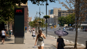 Прогноз погоди на літо 2026: чи накриє Україну спека до +50