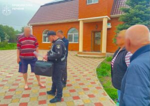 На Запоріжжі викрили масштабну земельну схему: голову громади підозрюють у привласненні сотень гектарів (ФОТО)