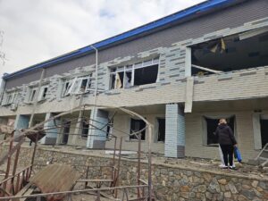 Из-за угрозы атак в Кушугумской общине закрыли школы и детские сады для очного обучения