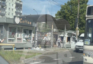 У Хортицькому районі Запоріжжя дрон ударив по зупинці: є травмовані (ФОТО, ВІДЕО)