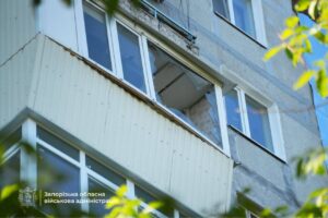 Назван район Запорожья, где в результате атаки 2 июня были повреждены многоэтажные дома (ФОТО)