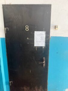 Продаж за борги: у Запоріжжі виставили на аукціон двокімнатну квартиру за 323 тисячі гривень (ФОТО)