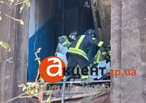 «На третьому поверсі загинули мати й донька»: свідки розповіли про нічний удар по Запоріжжю