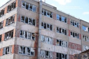 Запоріжжя під шквалом ворожих атак: як виглядає місто після прильотів (ФОТО, ВІДЕО)