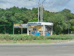 У Запоріжжі з’явилися перші попередження про дронову небезпеку: як вони виглядають (ФОТО, ВІДЕО)