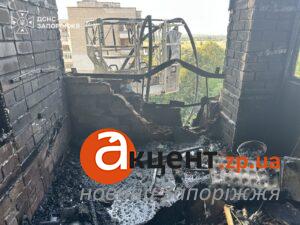 ДСНС показала наслідки ранкового удару по Запоріжжю: спалахнула багатоповерхівка (ФОТО)