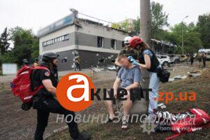 Понад тисяча атак за добу: росія вдарила КАБами по Запоріжжю, є загибла та десятки поранених