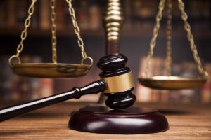 Катував та ґвалтував цивільних на окупованій території: у Запоріжжі засудили експрикордонника-дезертира