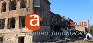 Зруйновані вщент гаражі, шість загиблих і 19 поранених: що відомо про нічний удар по Запоріжжю (ВІДЕО)