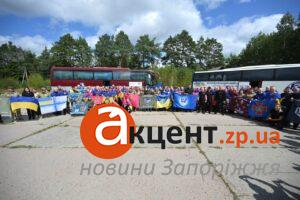 Позаду полон, попереду реабілітація: додому повернулися двоє захисників із Запоріжжя (ФОТО, ВІДЕО)